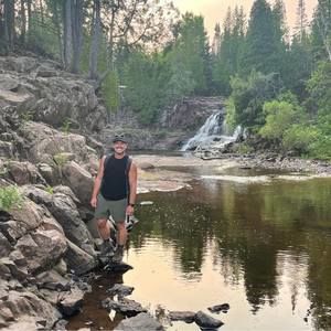 Meet your Posher, Zachary